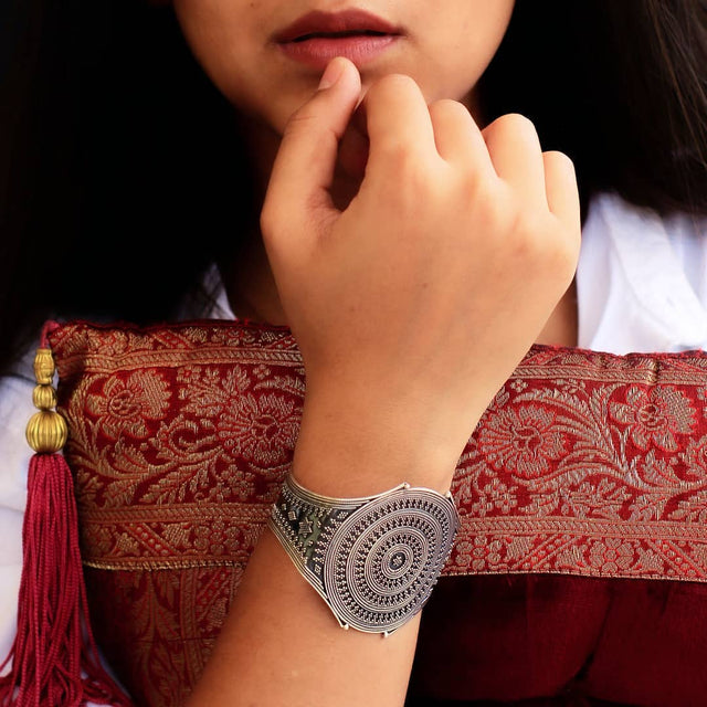 Anvaya Concentric Classic Kada