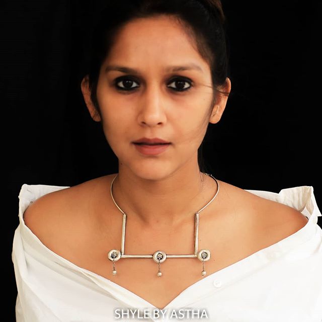 Moh Tricircle Geometric Necklace