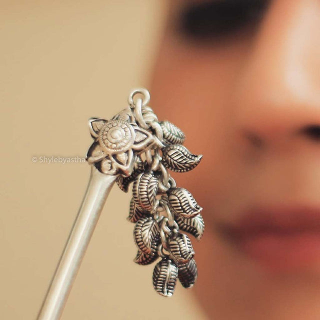Jhumri Ghughri Juda Pin
