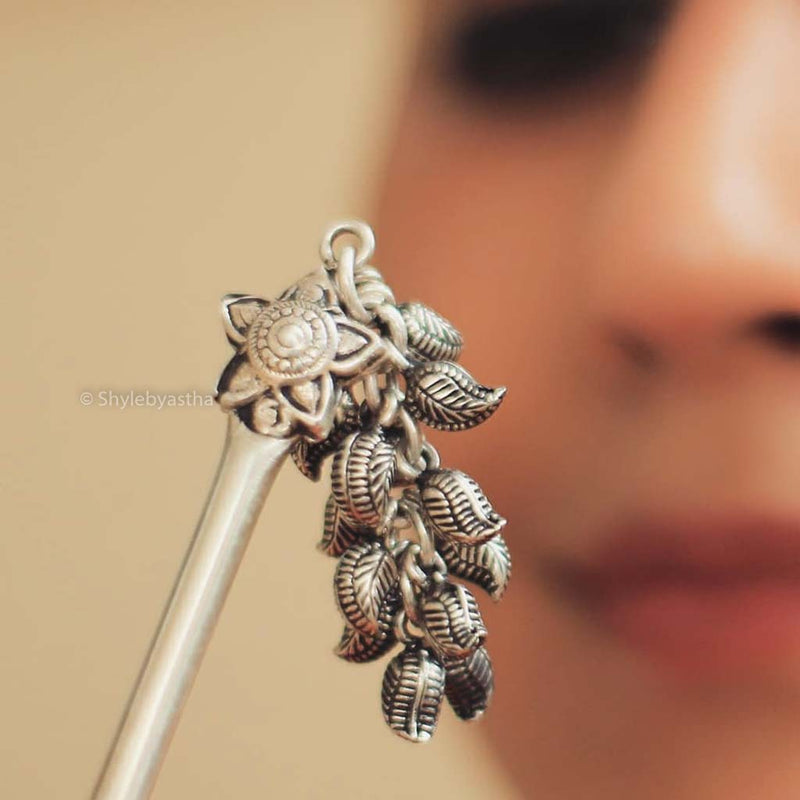 Jhumri Ghughri Juda Pin