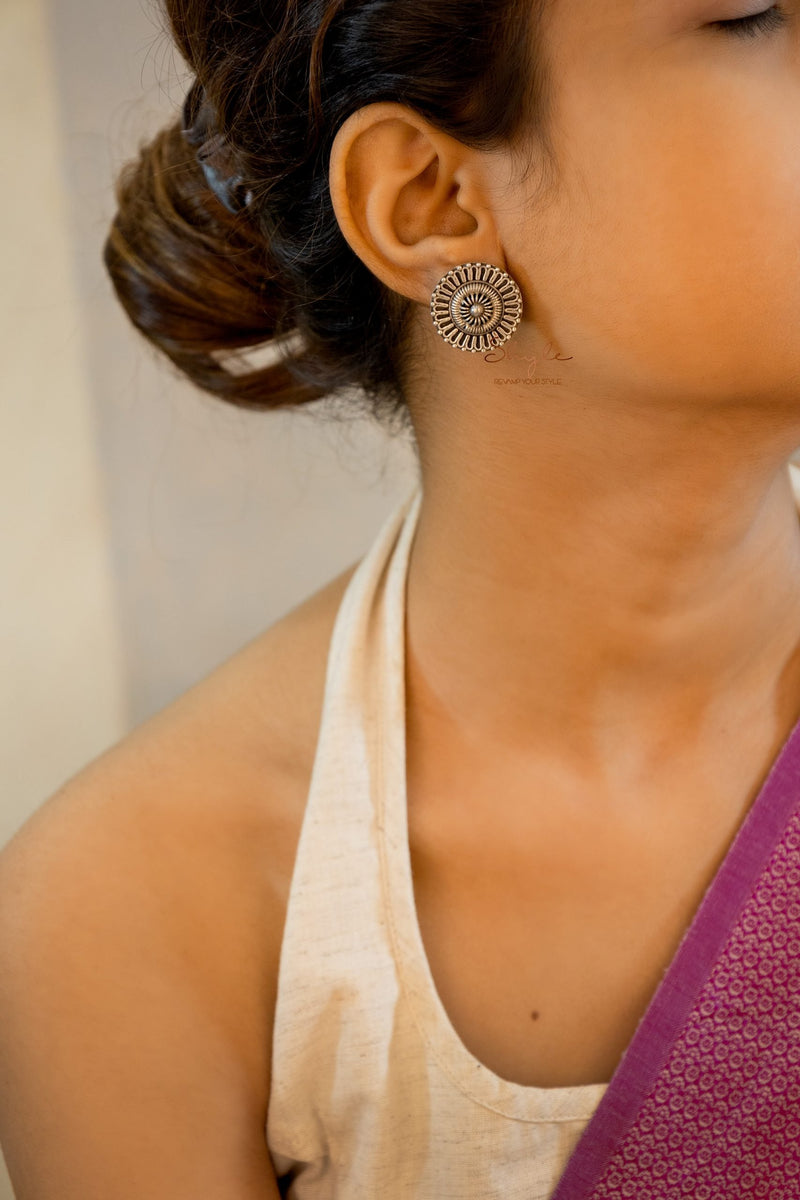 Adya Intricate Motif Sequence Classic Stud Earring