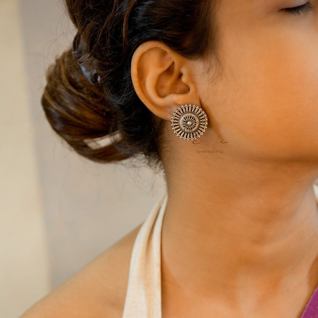 Adya Intricate Motif Sequence Classic Stud Earring