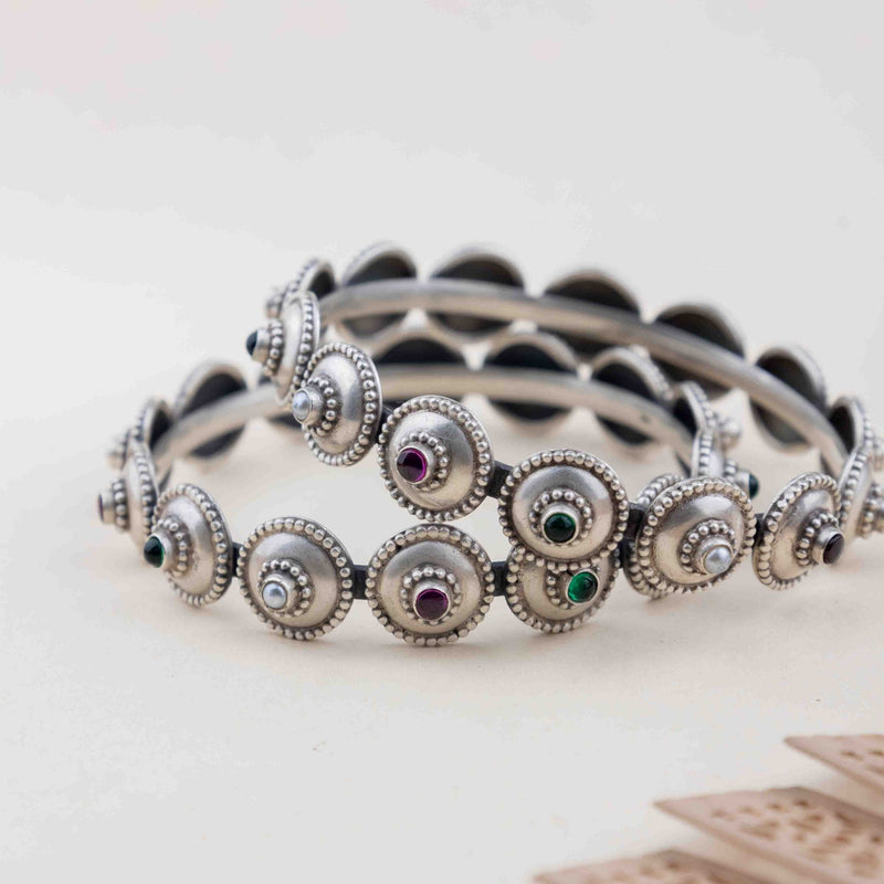 925 pure silver jadau tikdi sadabhaar bangle, close-up