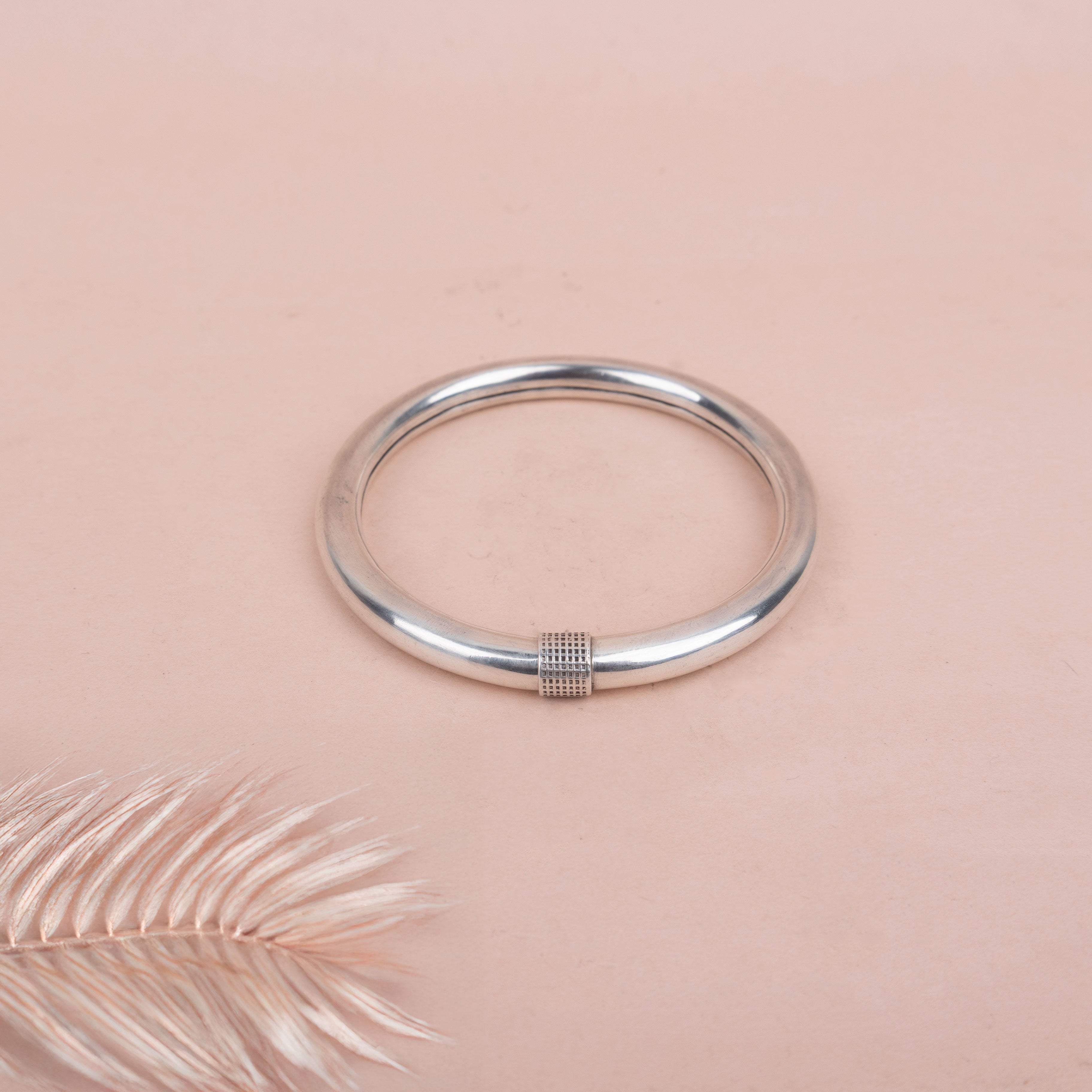 Adya Fine Everyday Kada