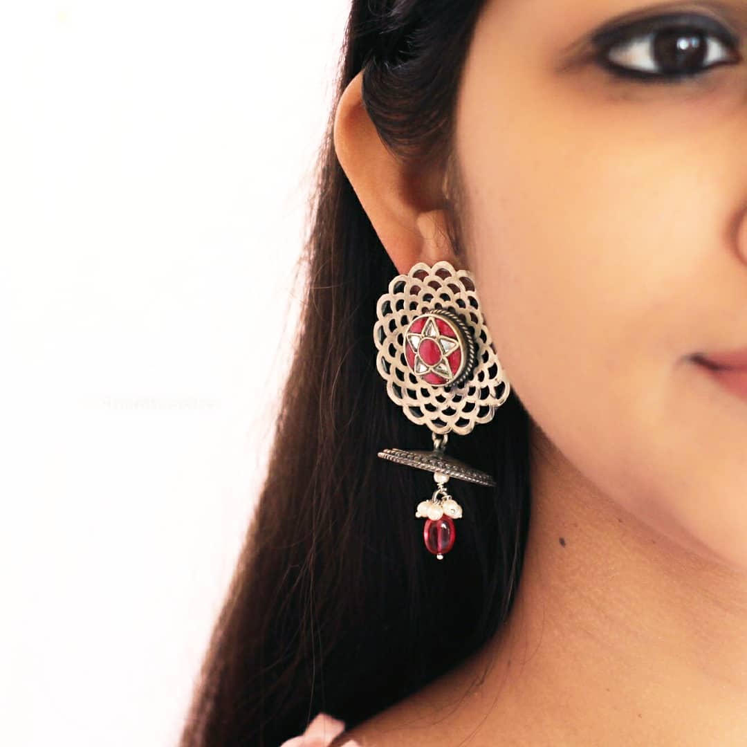 Tattva Carved Kundan Drop Earrings