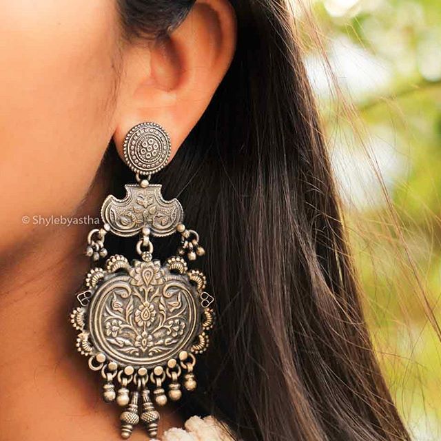Anvaya Detailed Layered Earrings