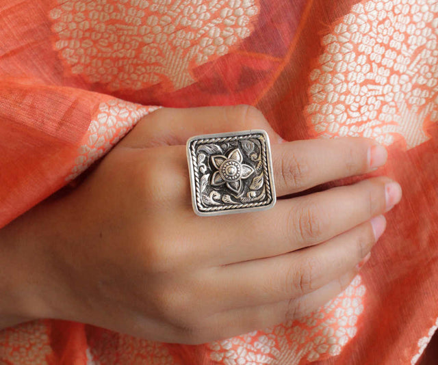 Adya Chitai Art Flower Ring