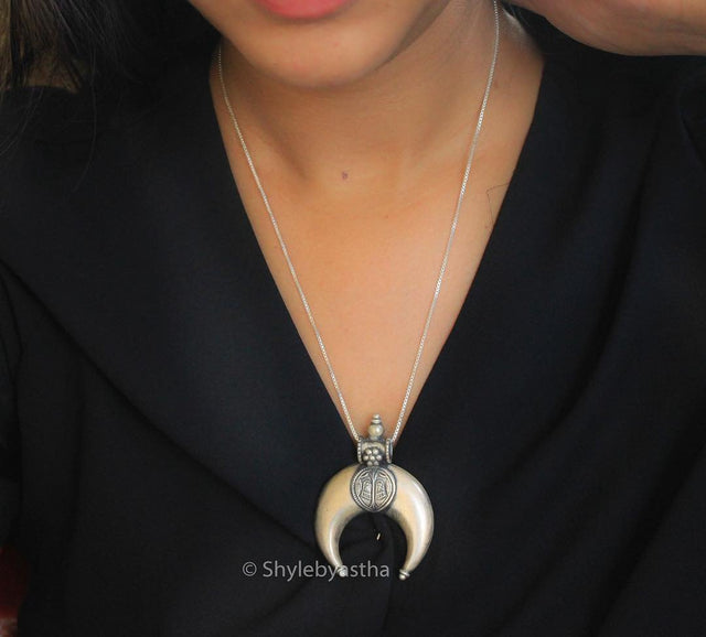Adya Crescent Moon Pendant