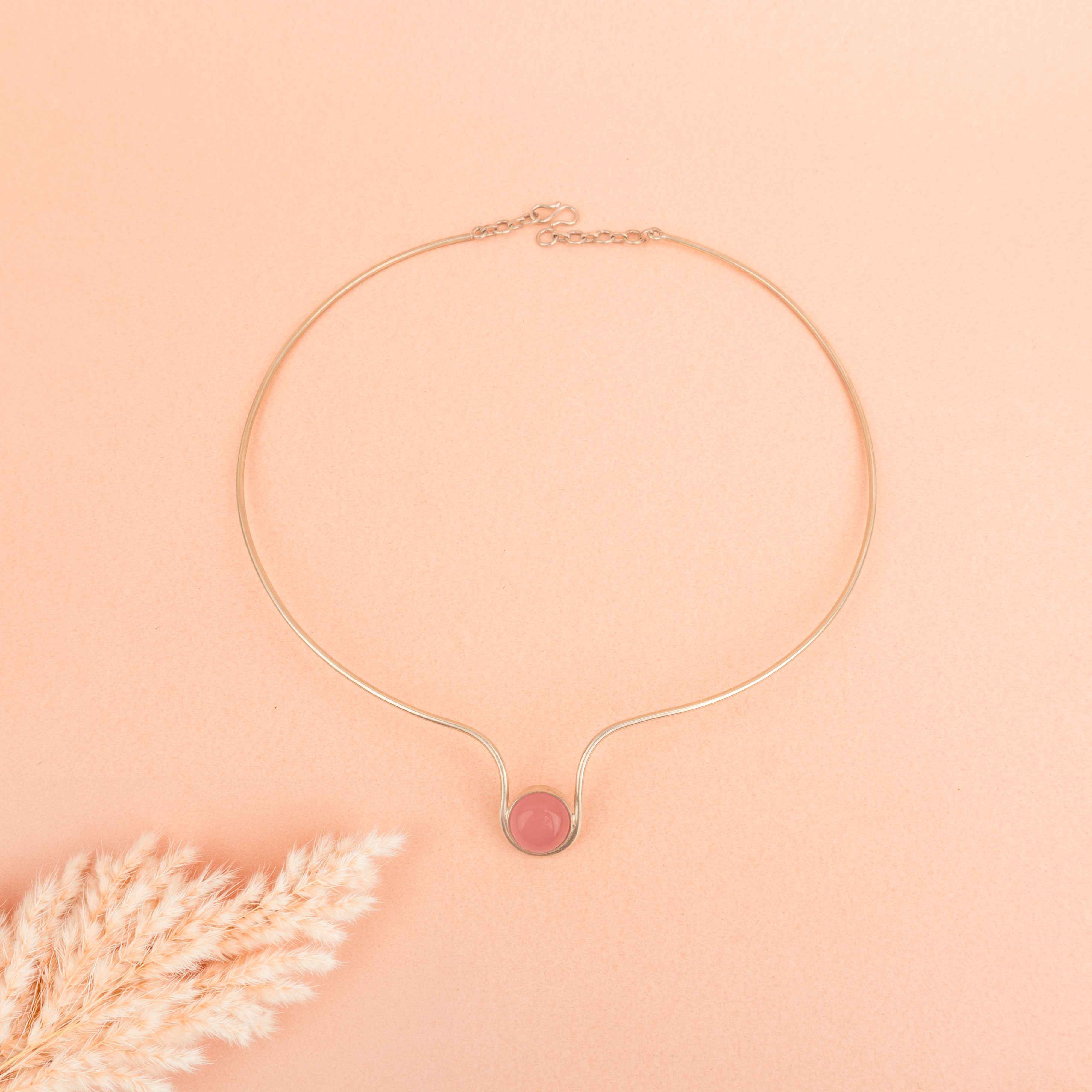 Adya Ethereal Blush Curve Hasli Necklace