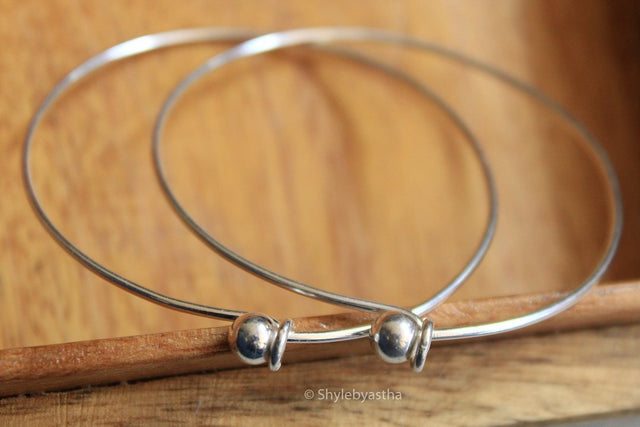 Adya Lightweight Quirky Bangle Pair