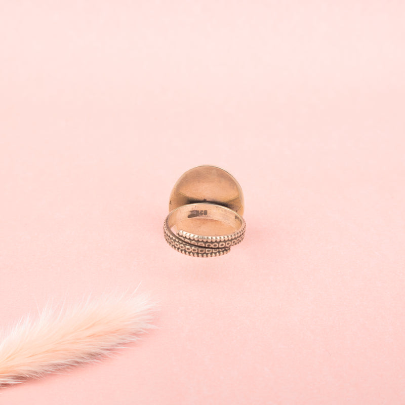925 pure silver matte oval classic ring, close-up