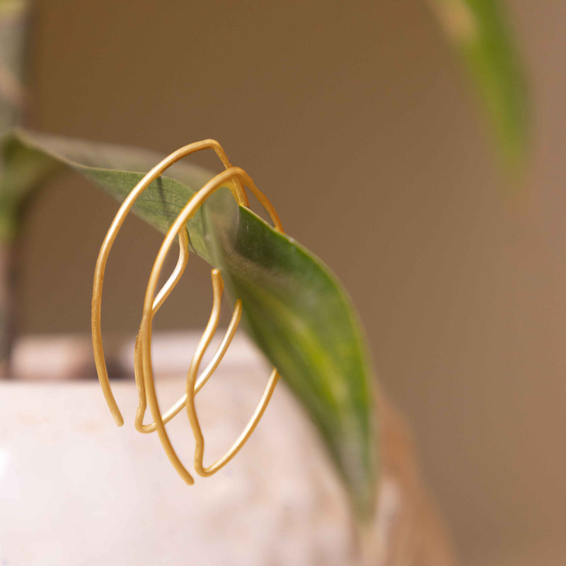 Adya Minimal Leafline Hoops