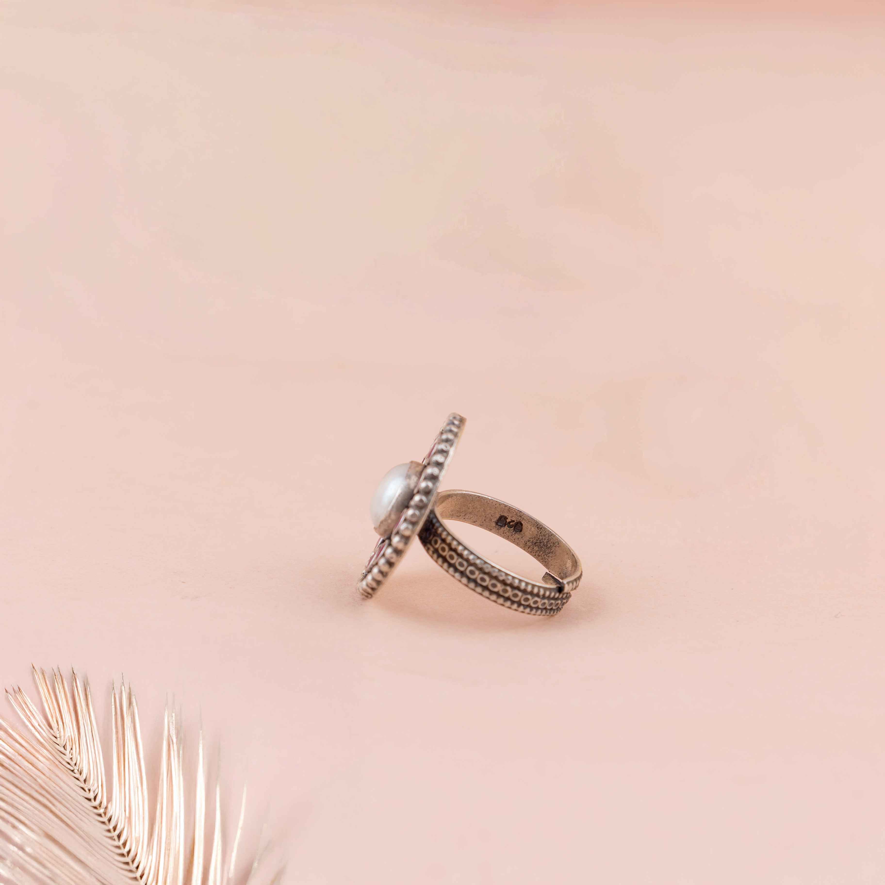 Adya Pearl Raani Classic Ring