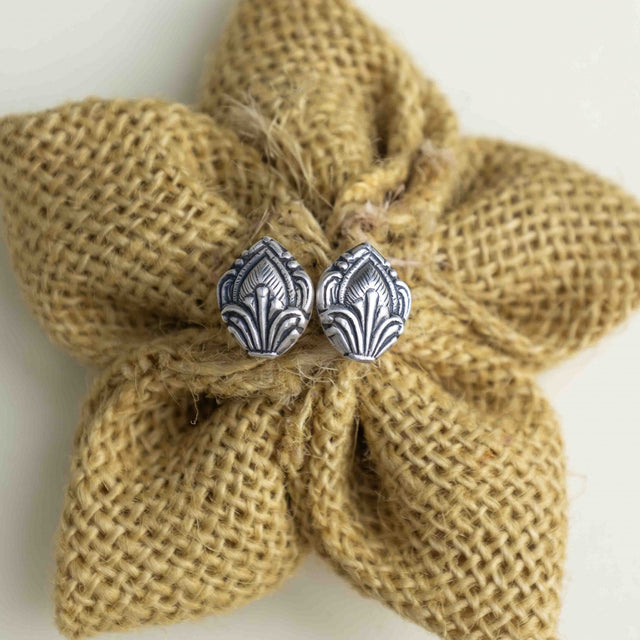 Adya Floral Bud Versatile Stud Earring