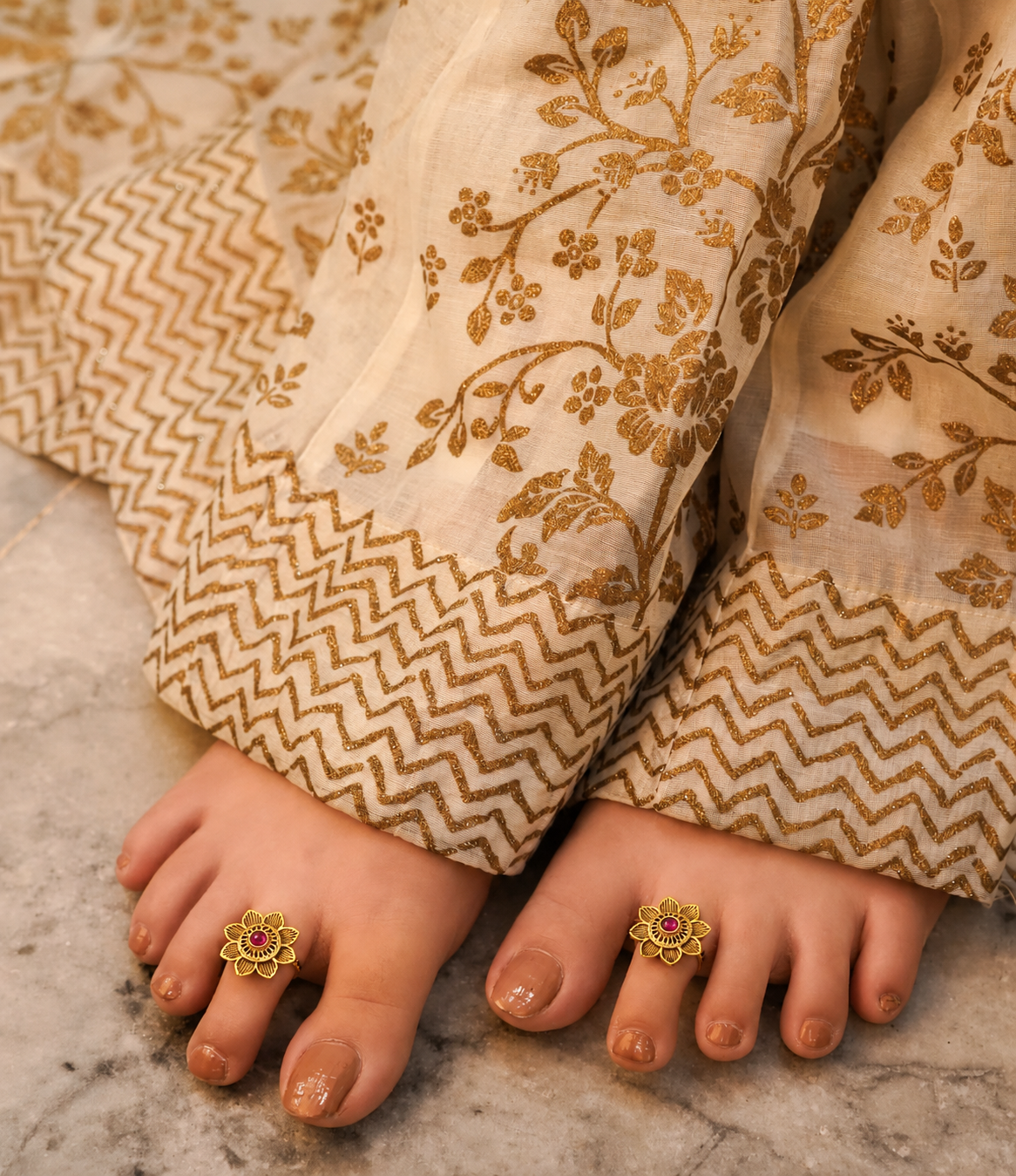 Adya Intricate Flower Versatile Toe Ring