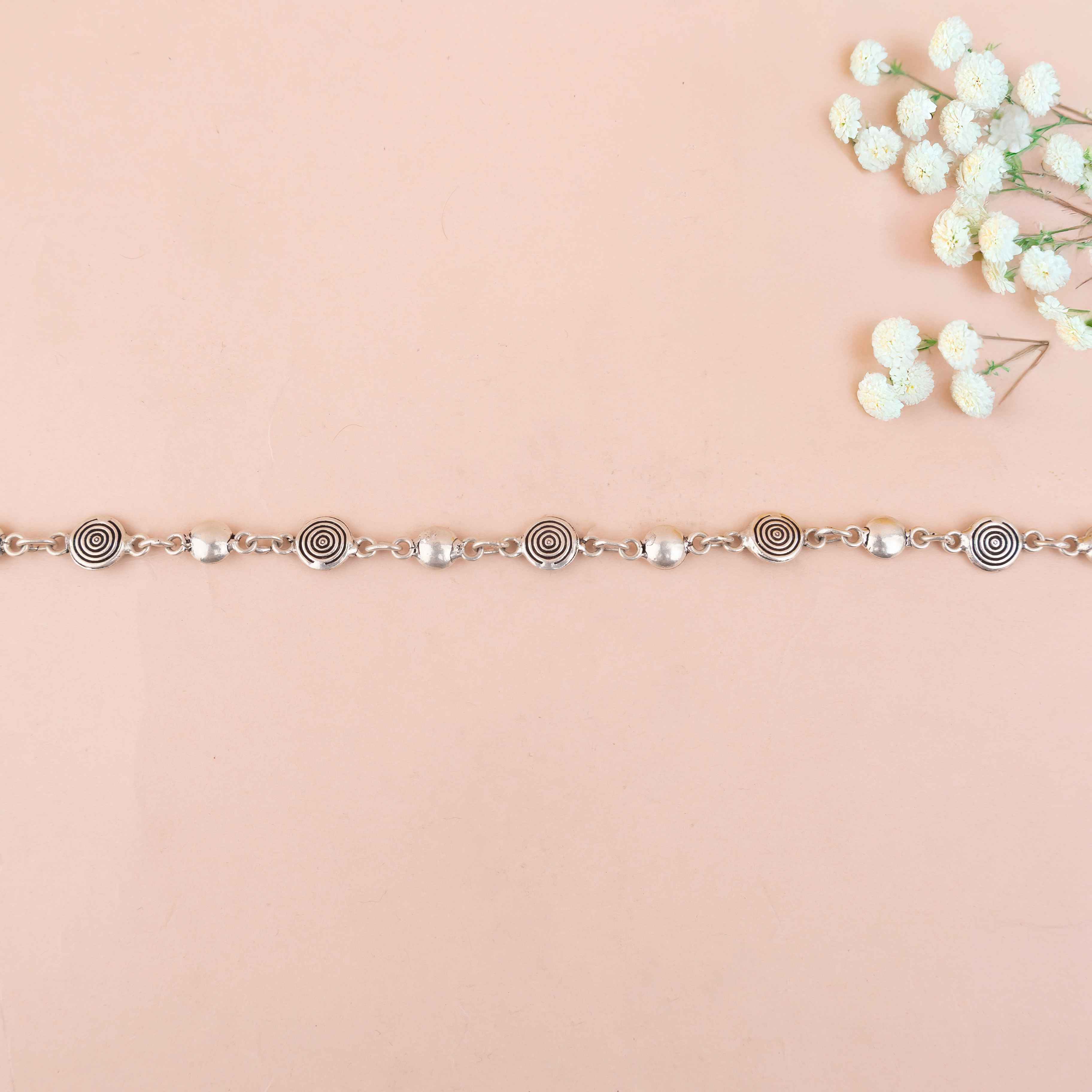 Adya Alternate Spiral Fine Anklet Pair