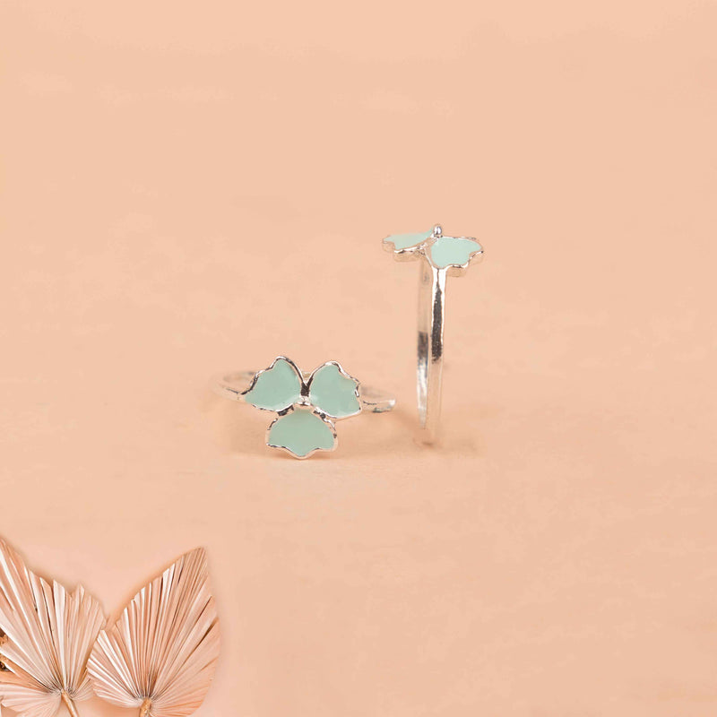 Adya Aqua Blossom Toe Ring Cum Midi Ring