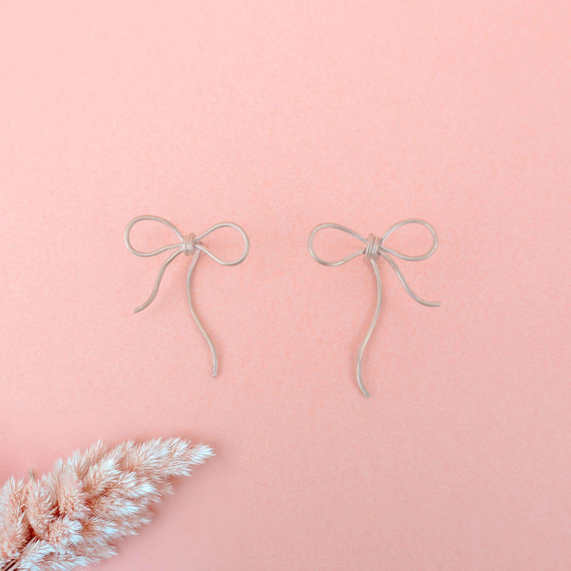 925 pure silver bow knot earrings, reverse view