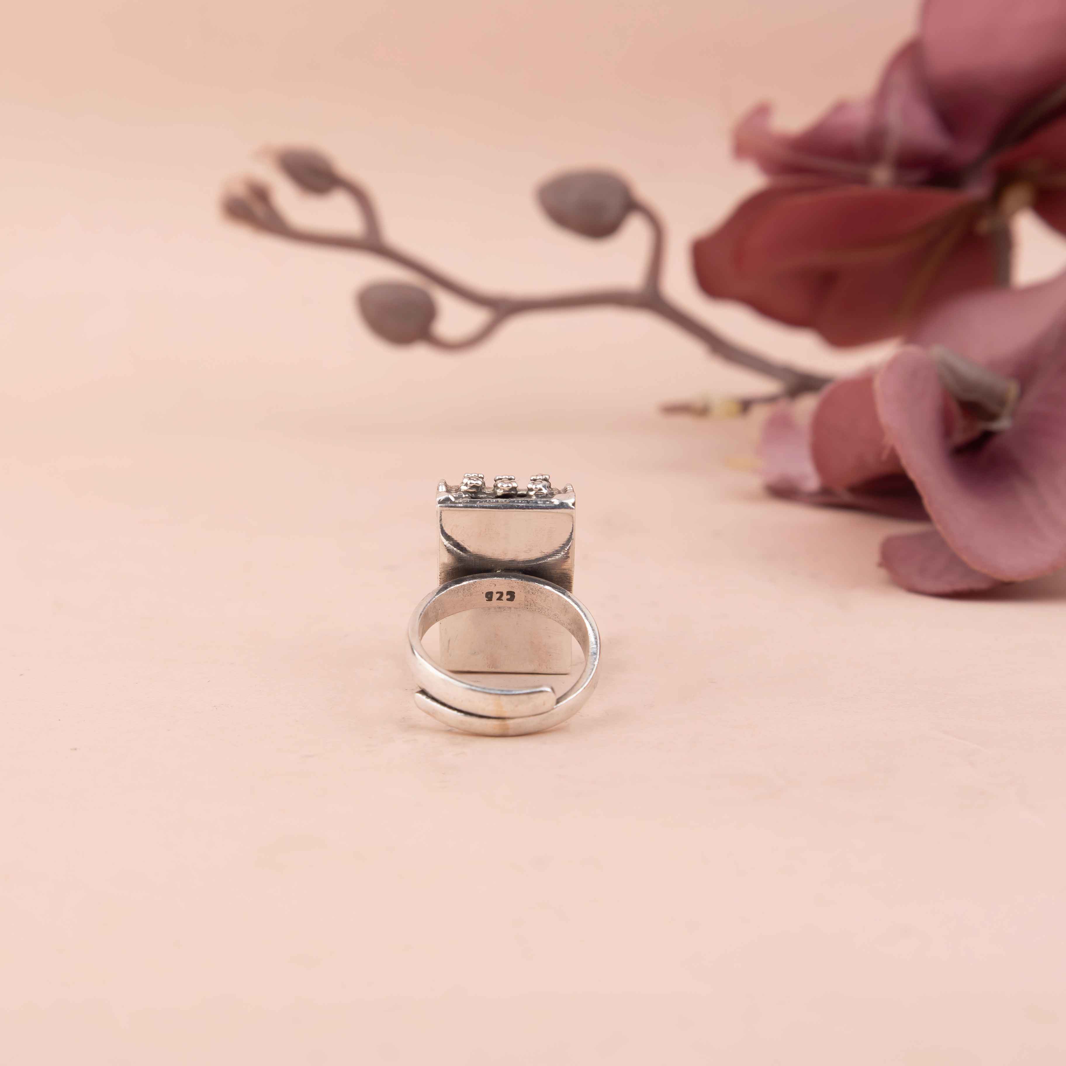 Adya Daana Art Flower Cluster Embossed Ring