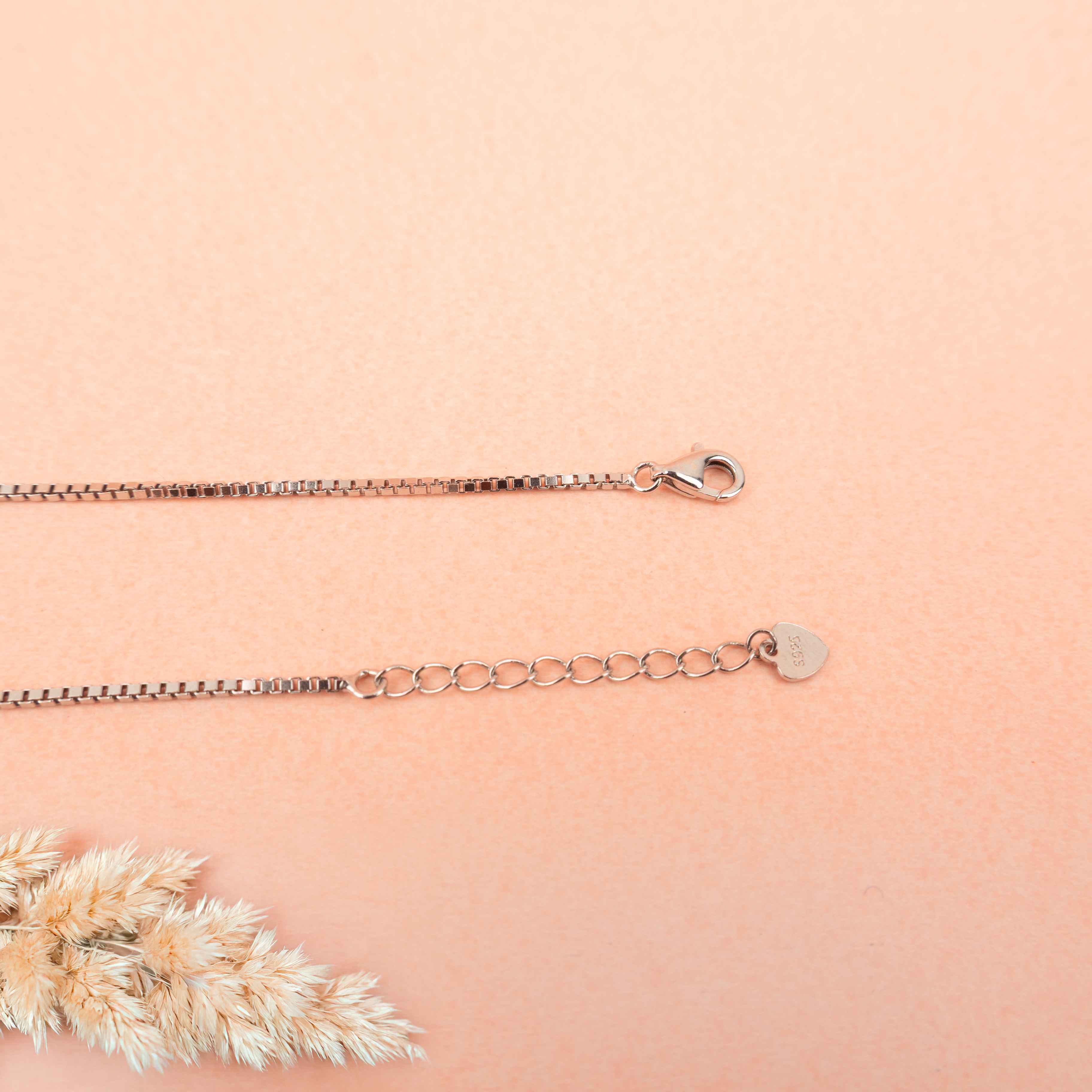 Adya Delicate Bow Anklet