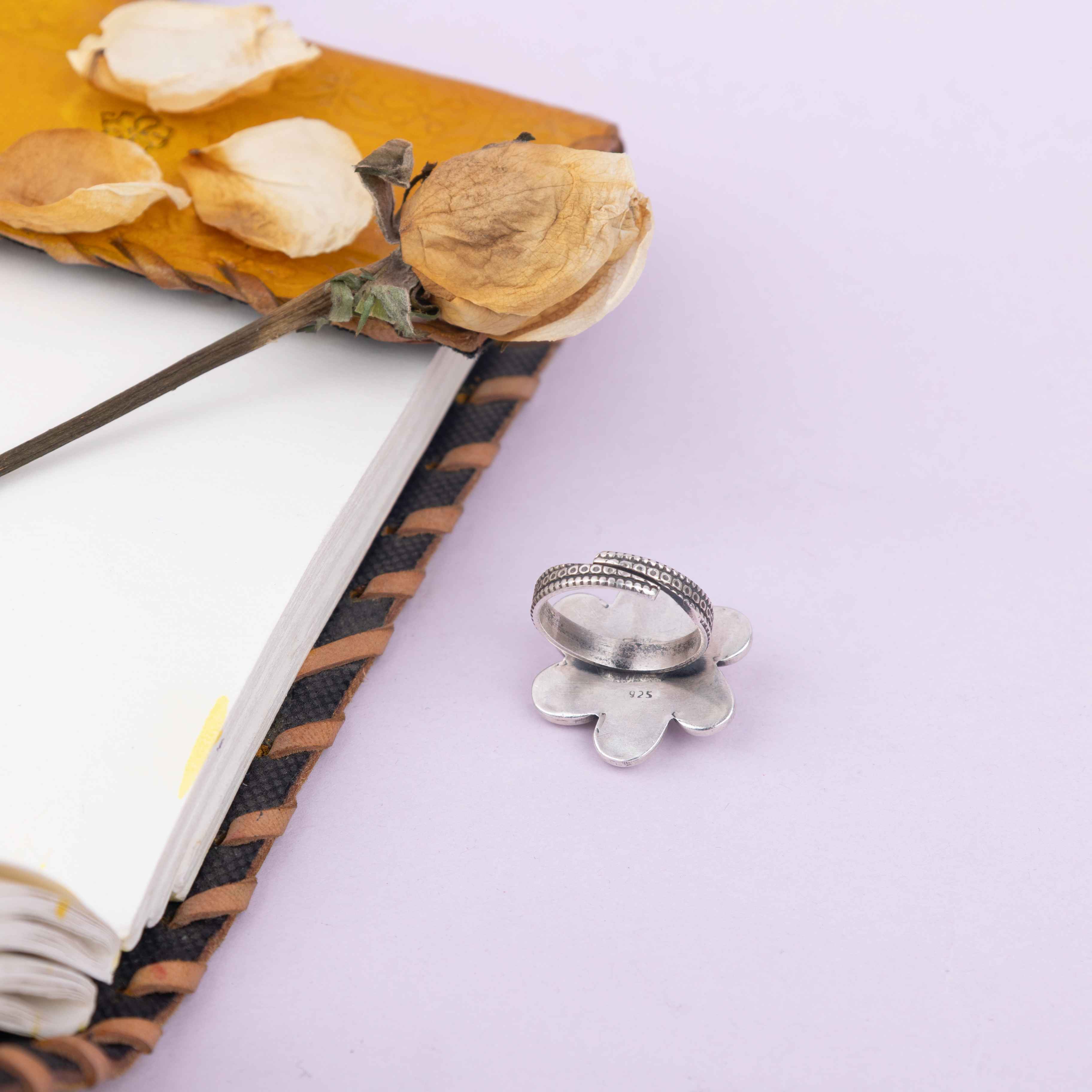 Adya Embossed Flower Versatile Ring