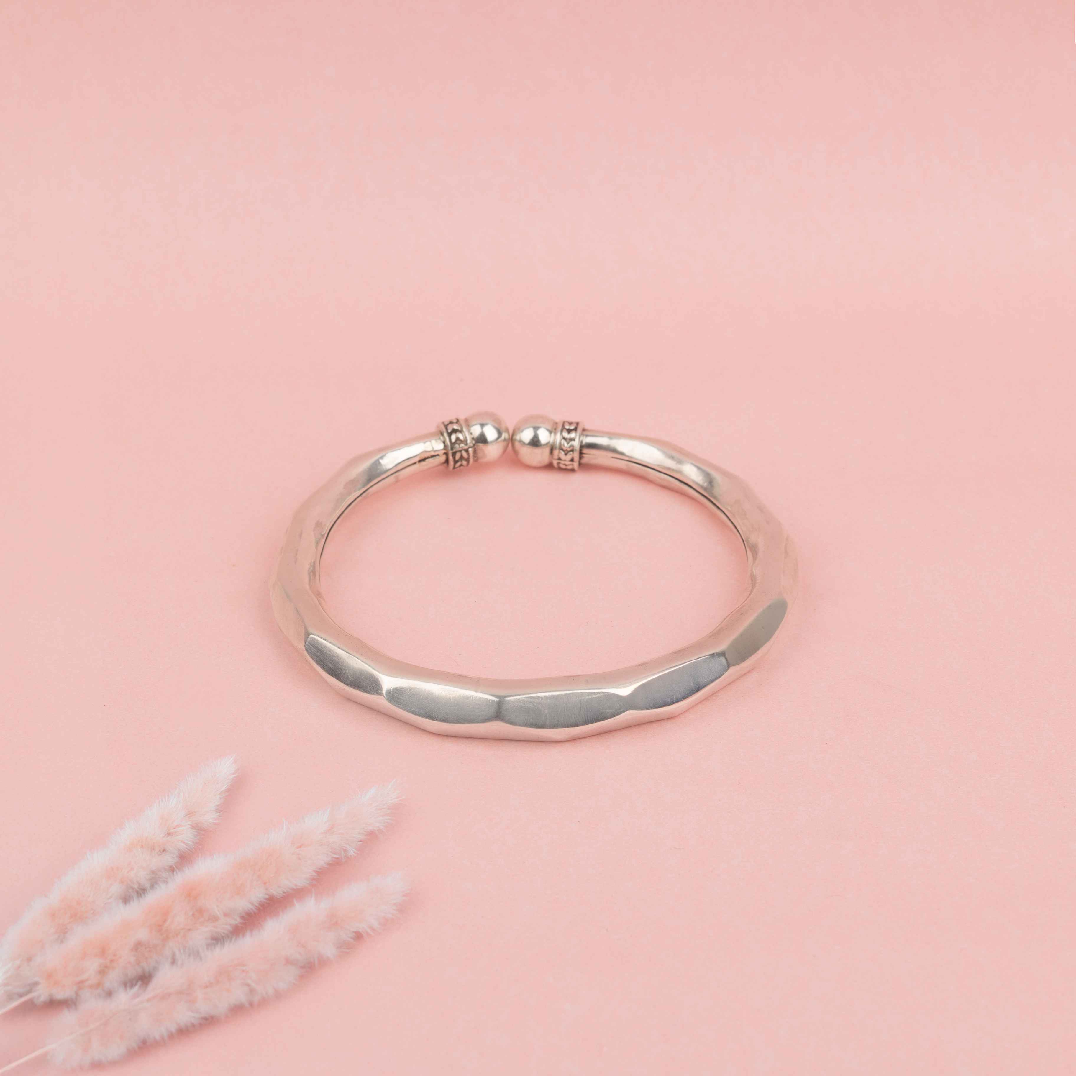 Adya Fine Ankle Kada