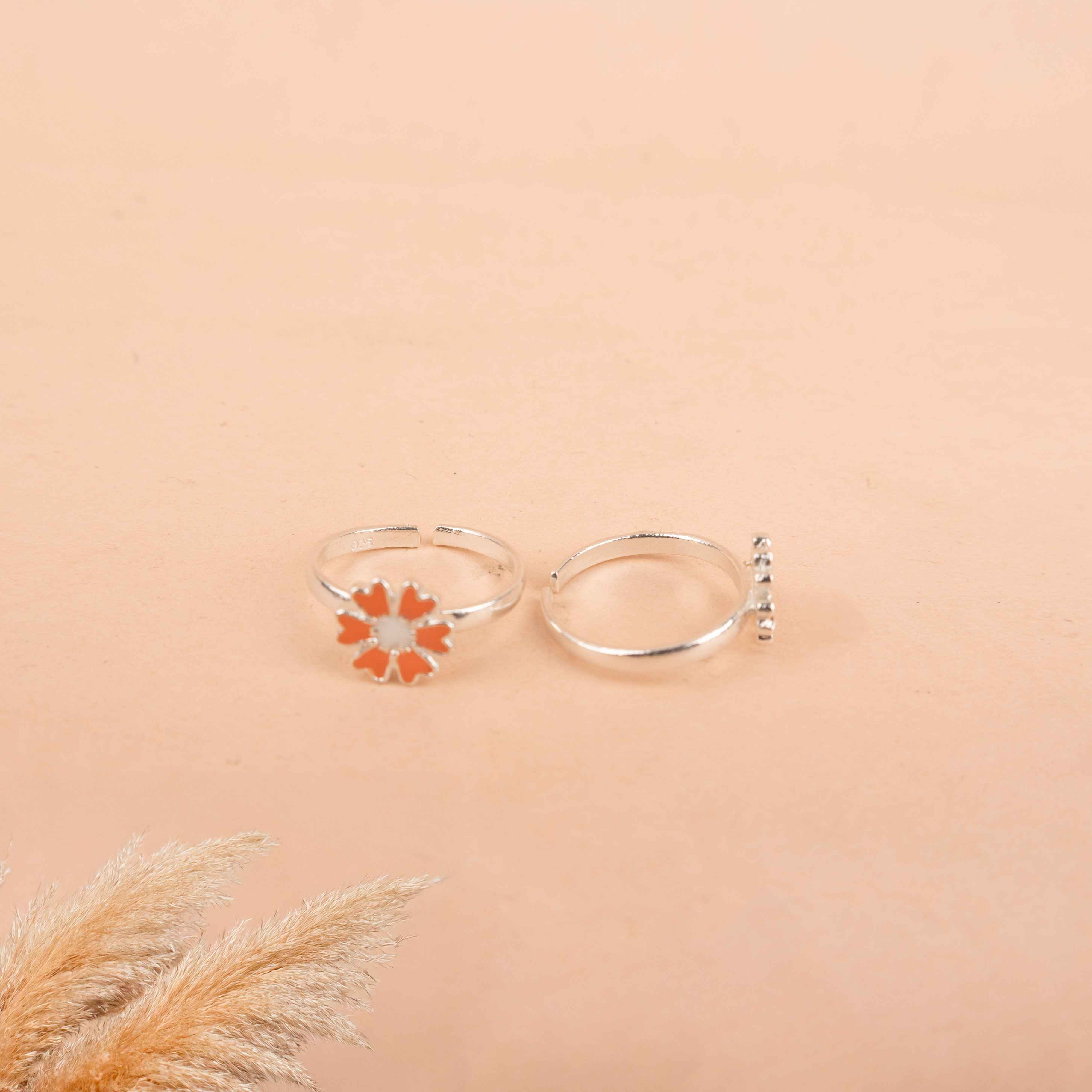 Adya Orange Petal Toe Ring Cum Midi Ring