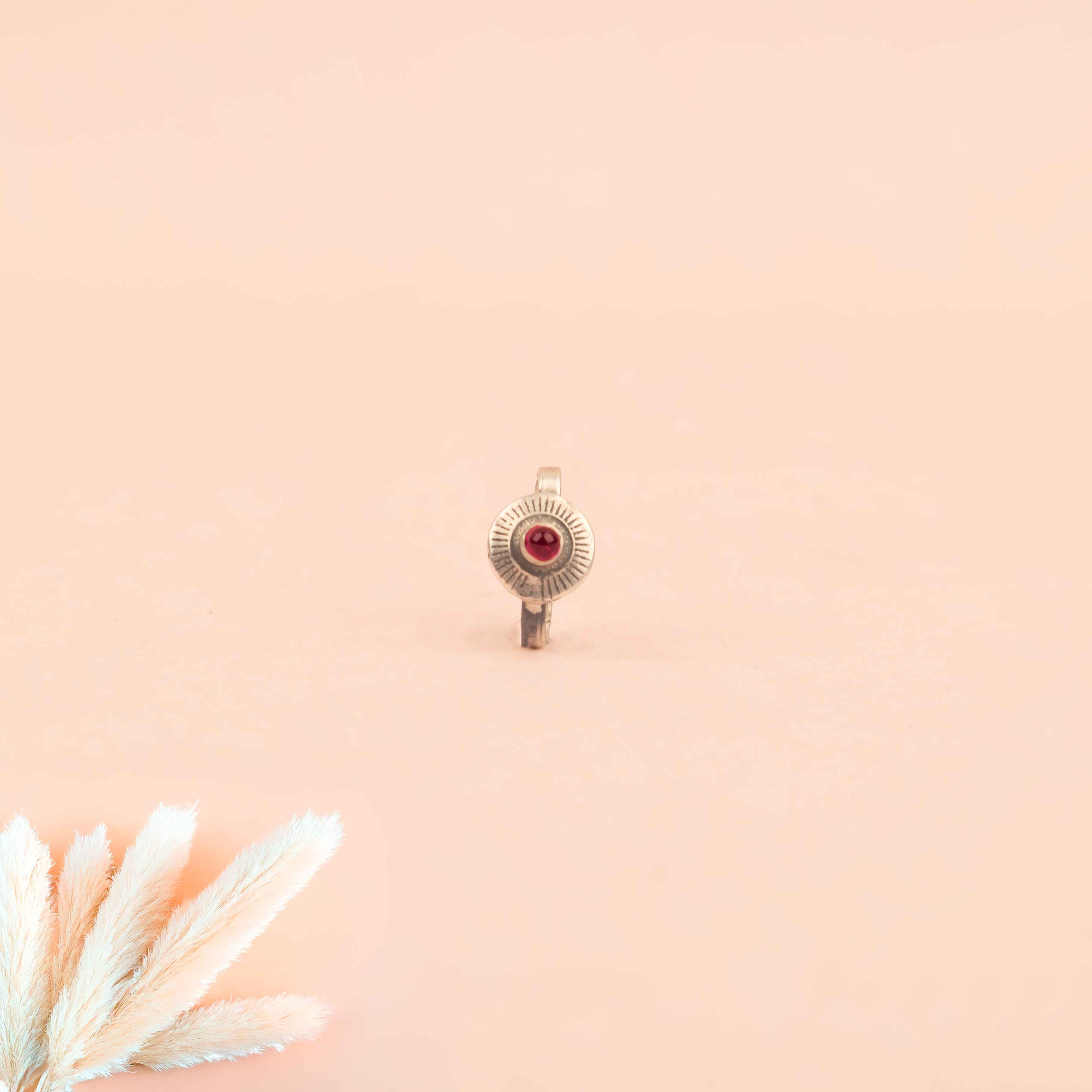 Adya Round Groove Pink Non Pierced Nose Clip on