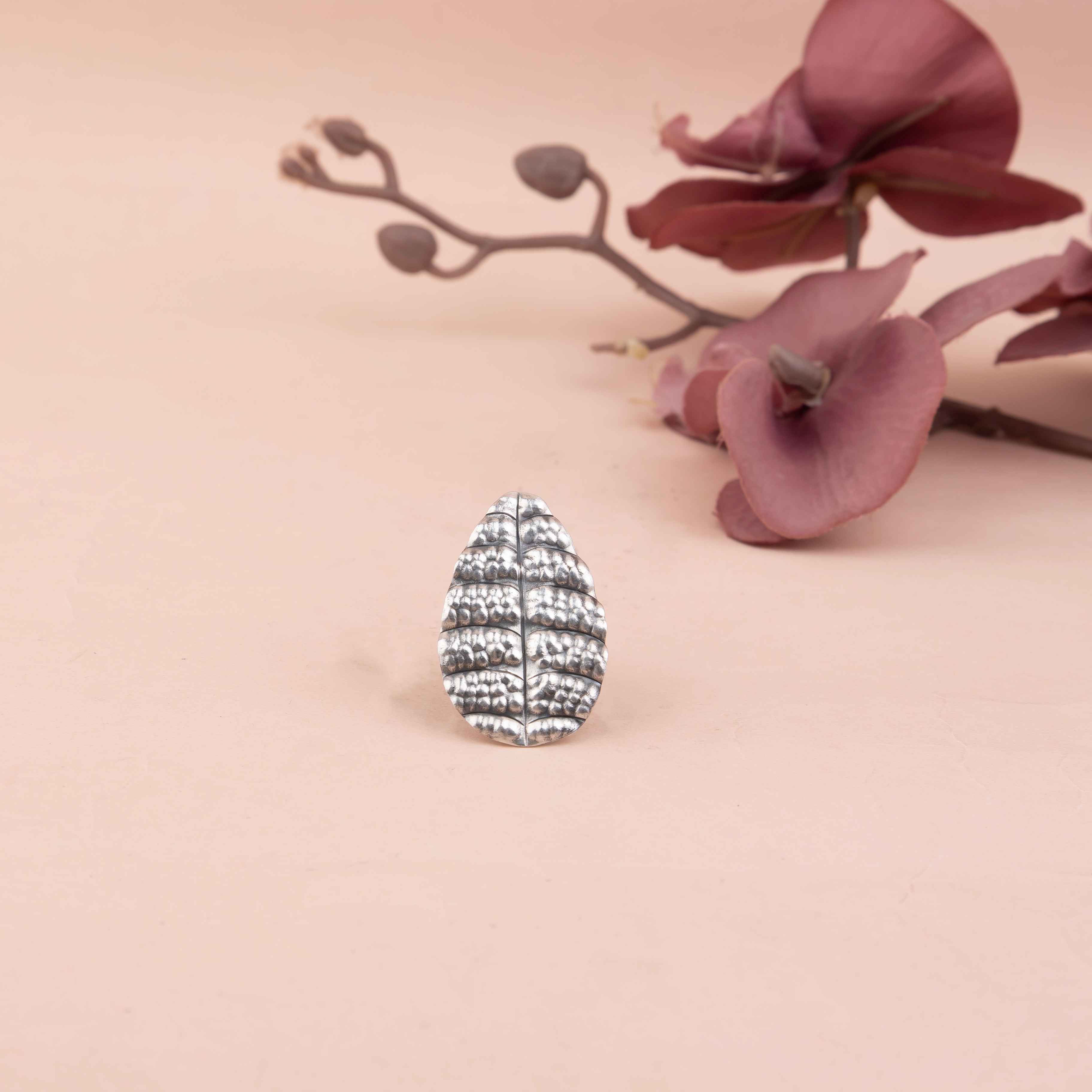 Adya Sookha Patta Ring