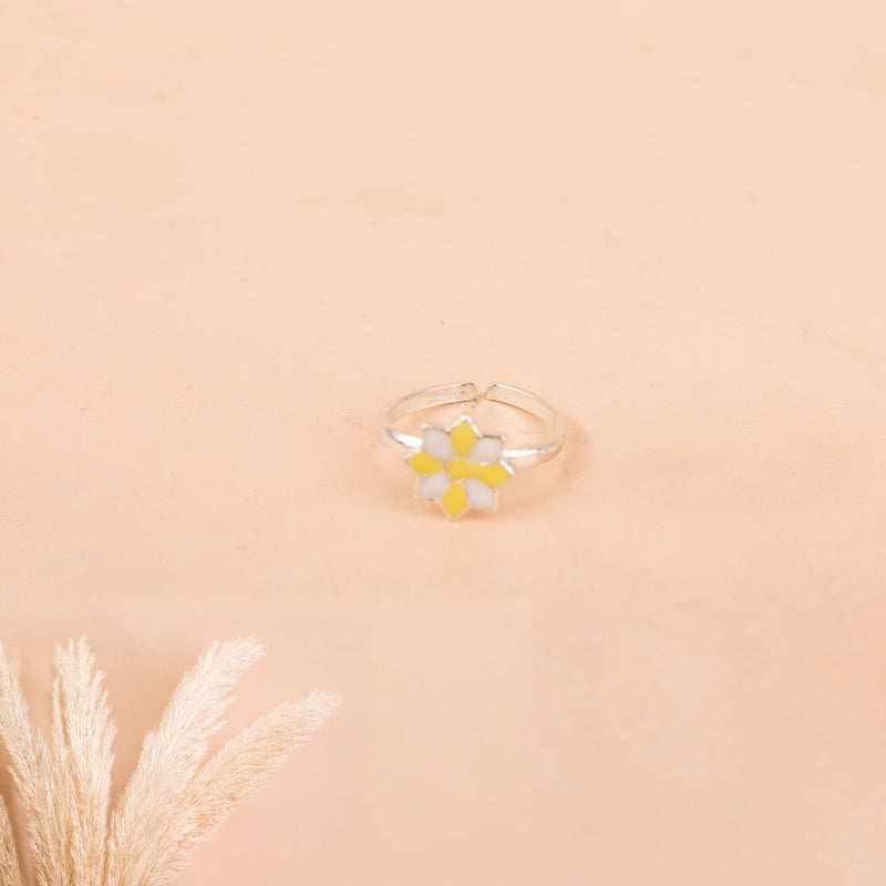 Adya Yellow Bloom Midi Ring