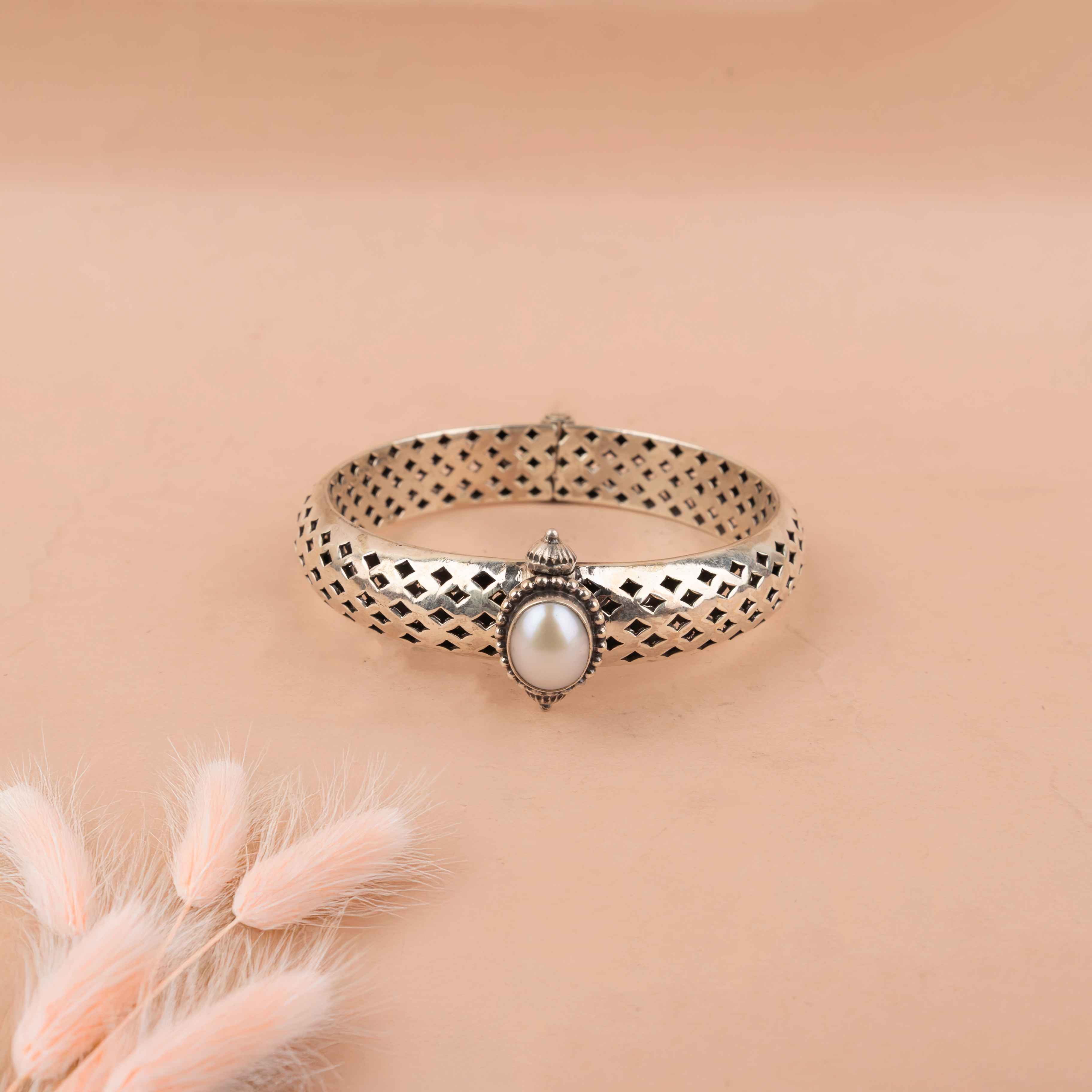 Adya Carved Pearl Embossed Classic Kada