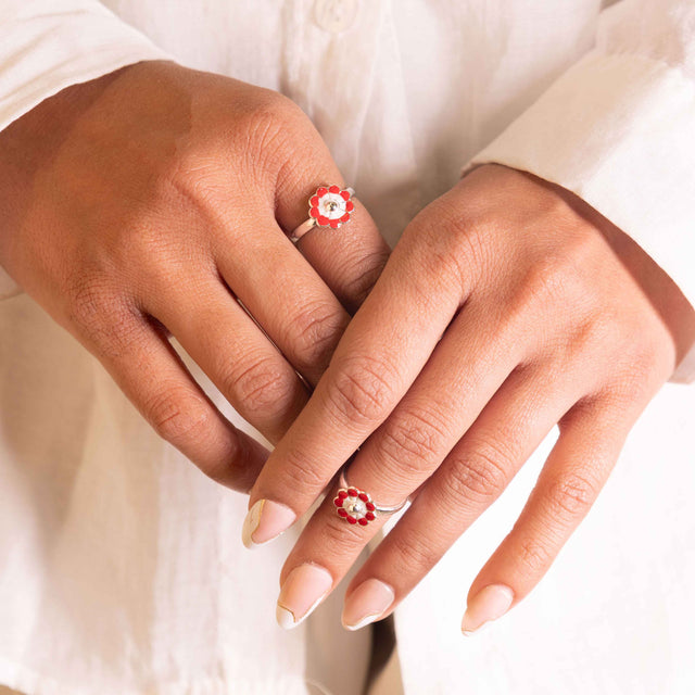 Adya Crimson flower Toe Ring Cum Midi Ring