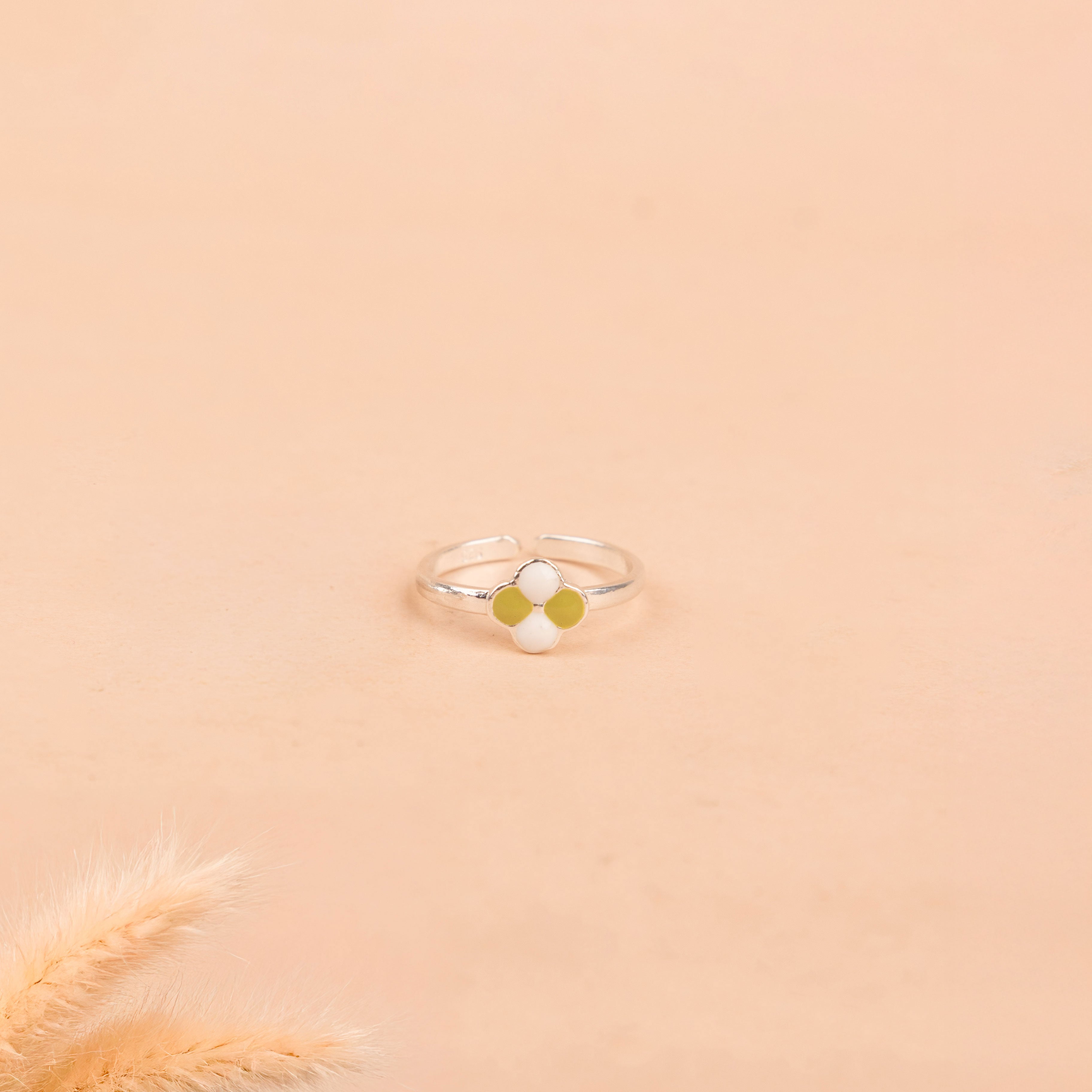 Adya Green Blossom Bud Midi Ring