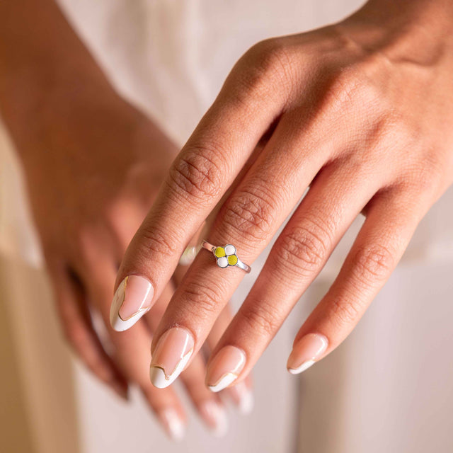 Adya Green Blossom Bud Midi Ring
