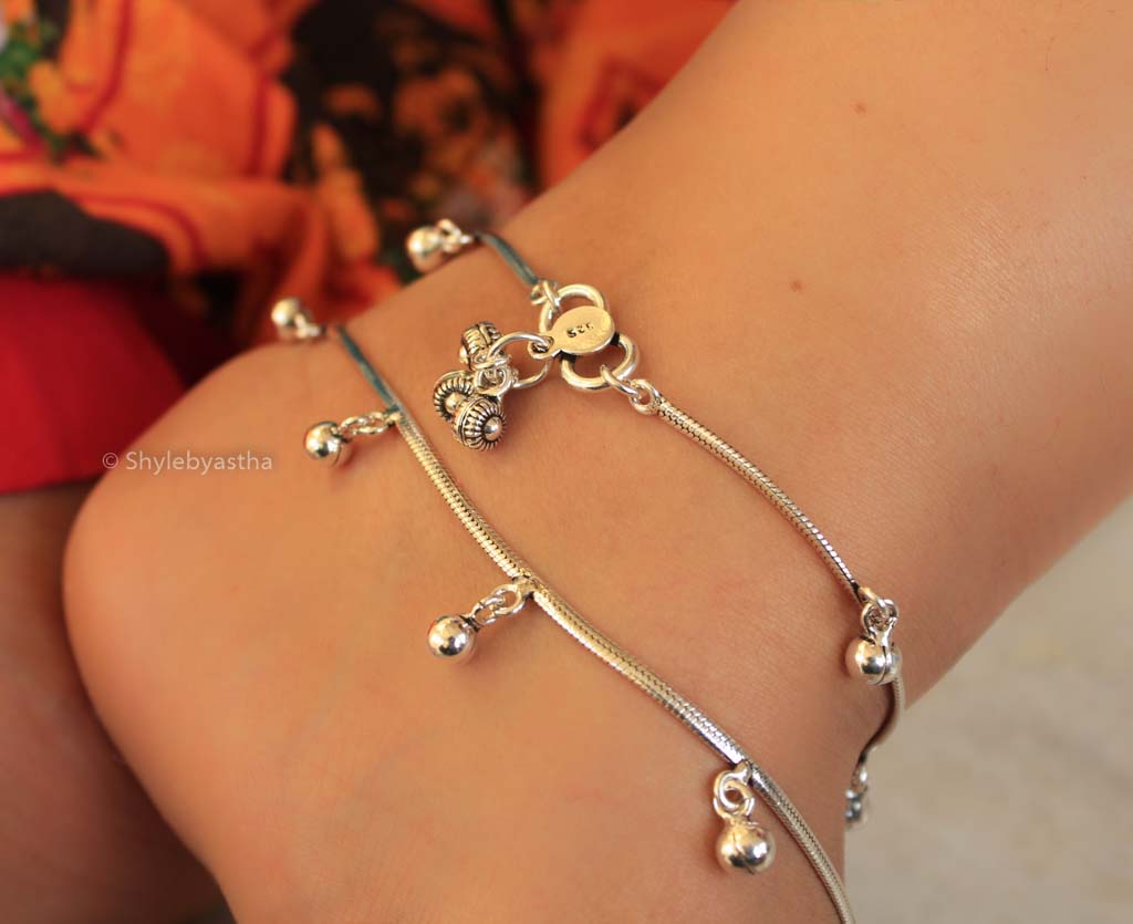Moh Ghunghroo Quirky Silver Anklets