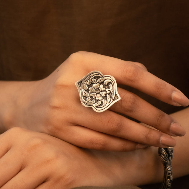 Anvaya flora vintage inspired chitai ring