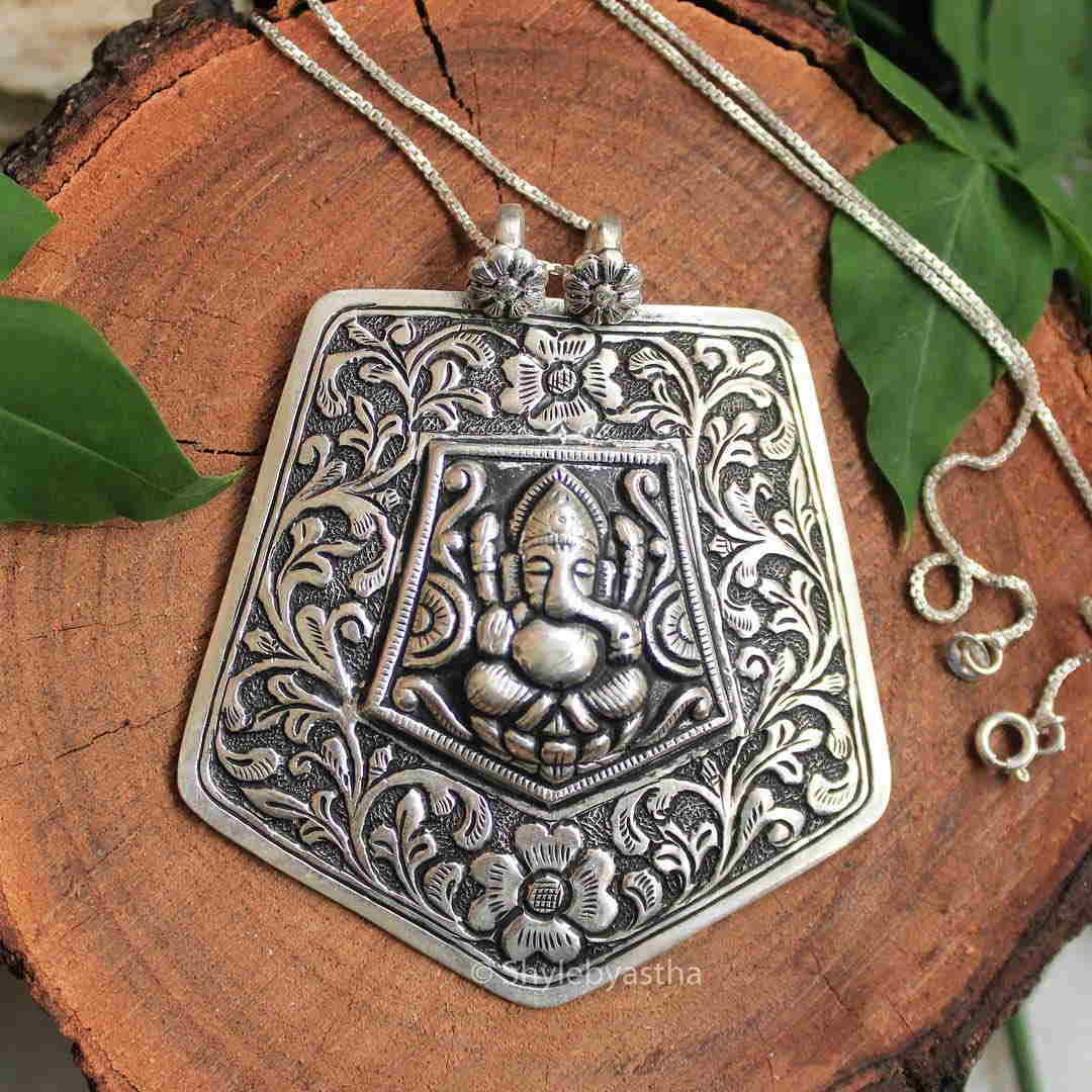 Anvaya Ganesha Embossed Pendant