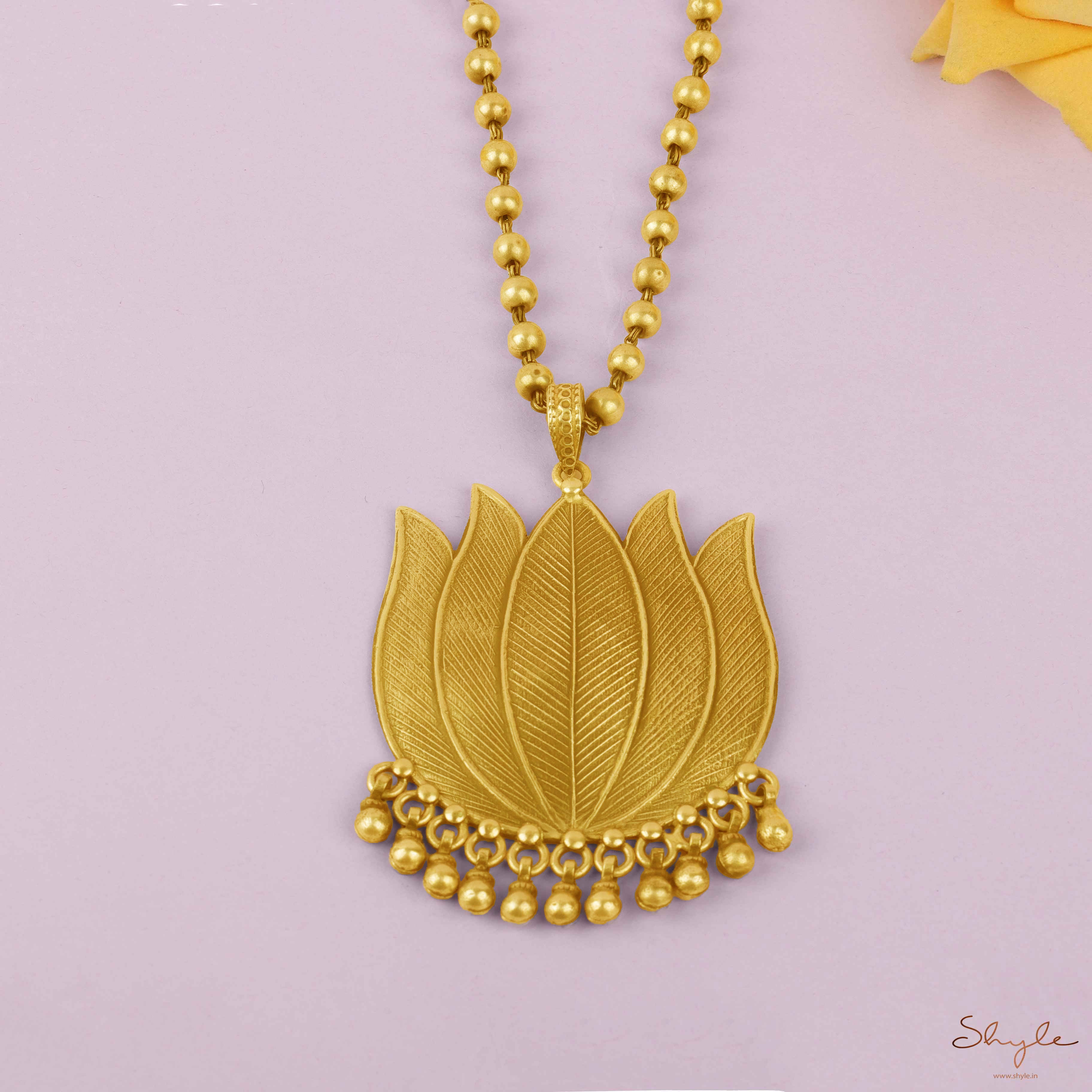 Anvaya Intricate Lotus Necklace
