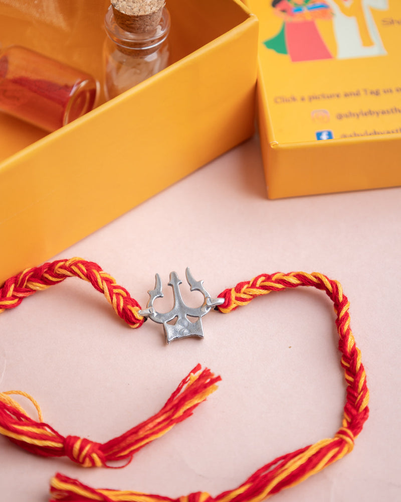 925 pure silver Shiva trishul rakhi, side view