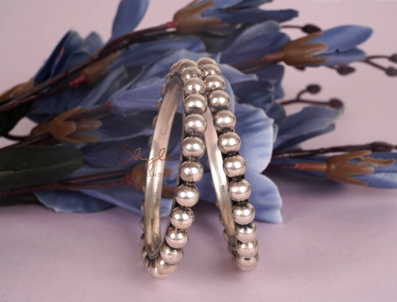 Anvaya Timeless Ball Kada