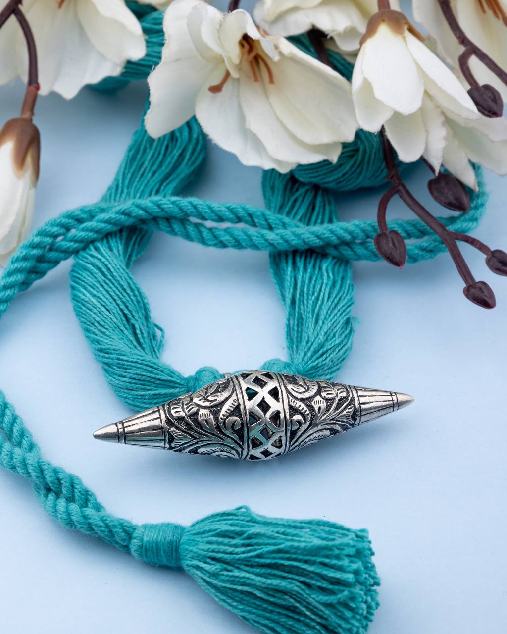 Anvaya Vintage Inspired Chitai Detailed Dori Necklace