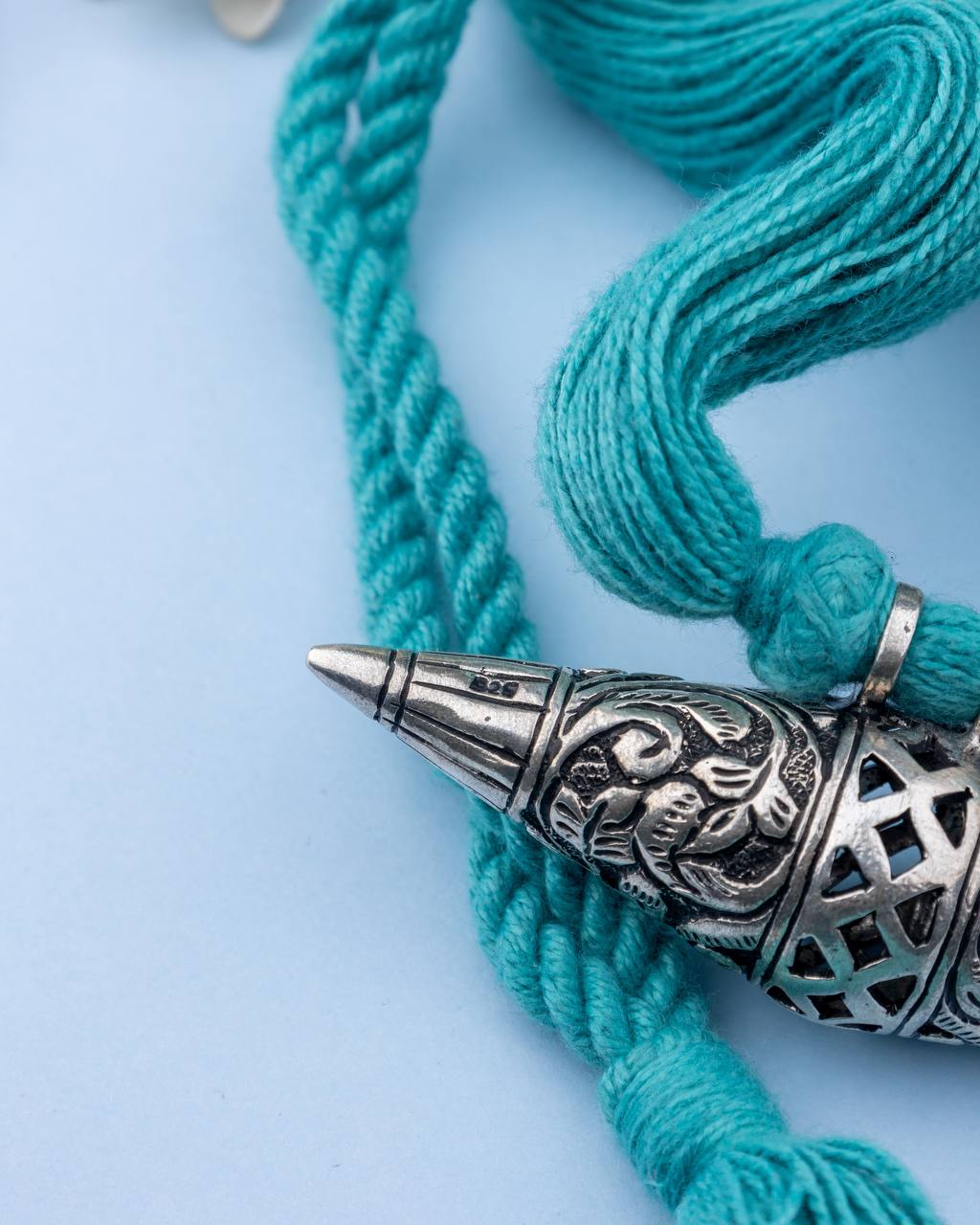 Anvaya Vintage Inspired Chitai Detailed Dori Necklace