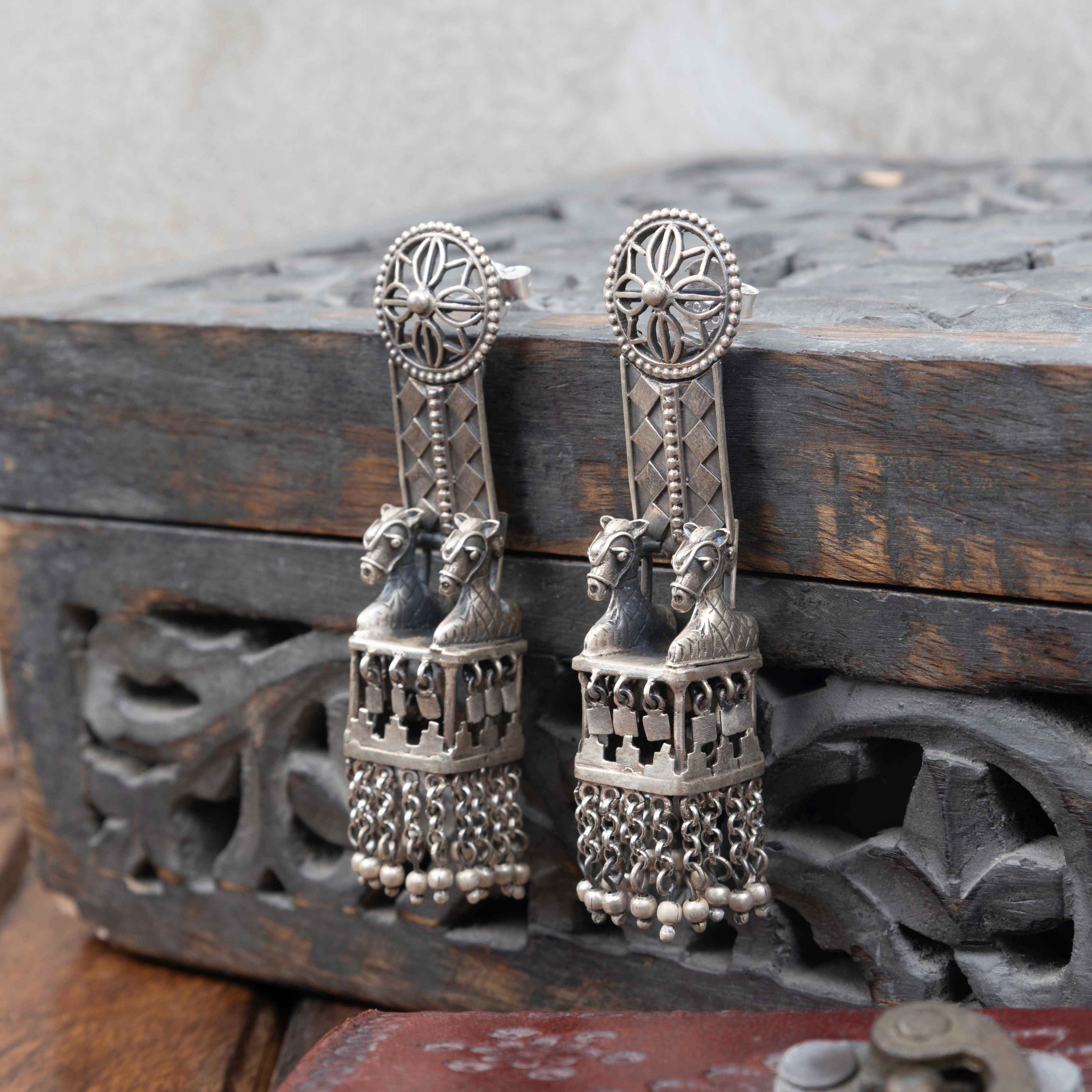 Anvaya Horse Rath Statement Jhumka