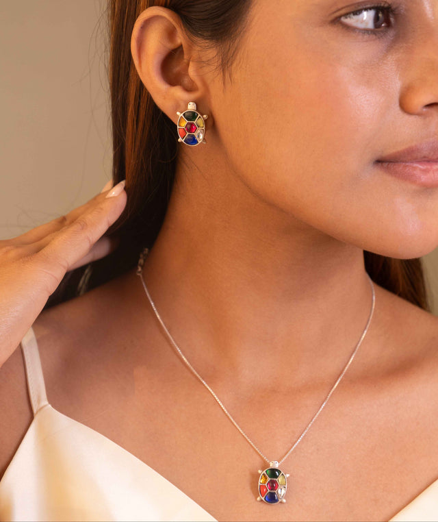 Anvaya Shaahi Tortoise Jadau Necklace Set