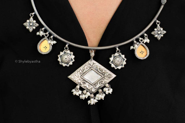 Dulari Handpainted Classic Necklace