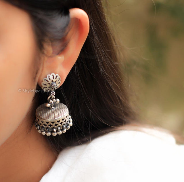 Mizoya Carved Umbrella Jhumka