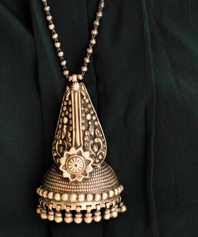 Anvaya Jhumka Daana Art Necklace