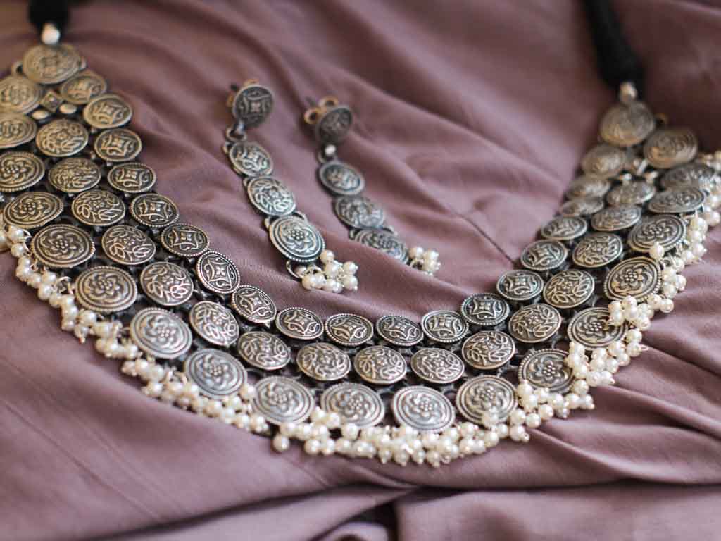 Tattva Classic Necklace Set