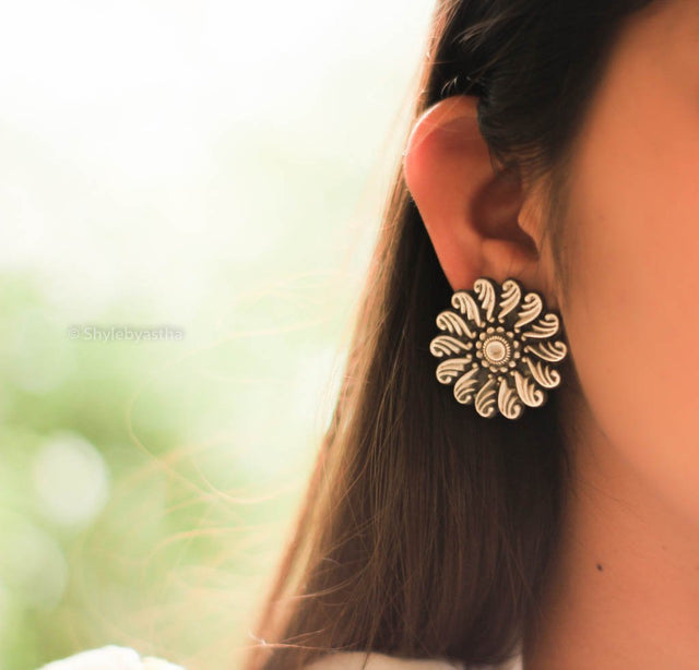 Adya Wave Studs