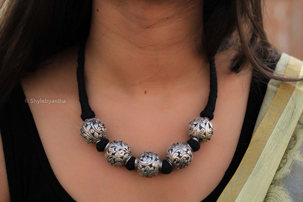Moh Chitai Ball Necklace